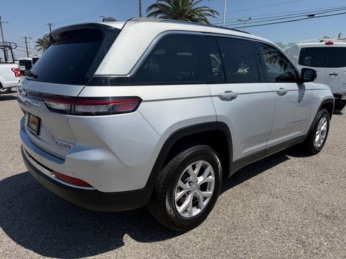 Used 2022 Jeep Grand Cherokee Limited AWD/4WD image 6