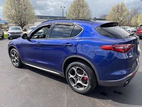Used 2022 Alfa Romeo Stelvio Ti image 7