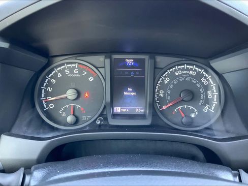 Used 2022 Toyota Tacoma SR image 25