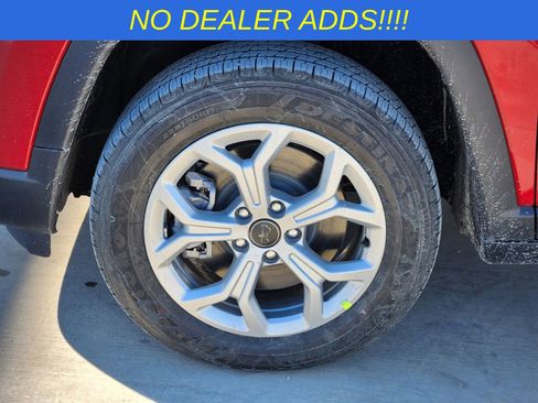 New 2026 Jeep Compass Latitude image 11