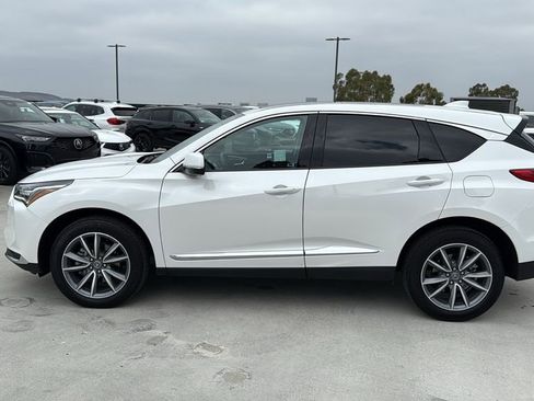 Certified 2024 Acura RDX w/ Technology Package image 2