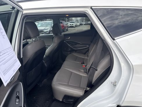 Used 2018 Hyundai Santa Fe Sport image 6