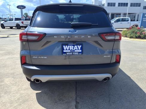 Used 2024 Ford Escape Active image 3