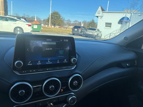 Used 2025 Nissan Sentra SV image 33