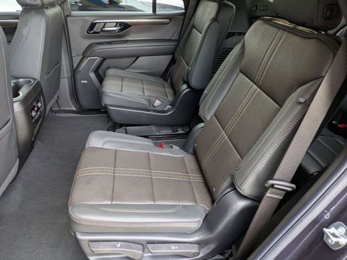 Used 2026 Chevrolet Tahoe High Country w/ Sun And Tow Package AWD/4WD image 24