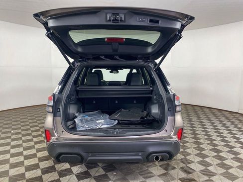 Used 2025 Subaru Forester Touring AWD/4WD image 8