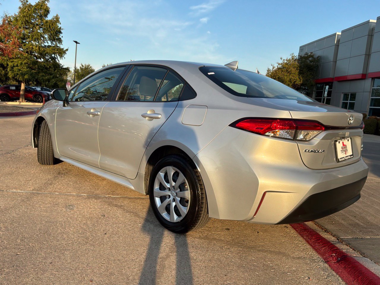 Used 2026 Toyota Corolla LE FWD image 8