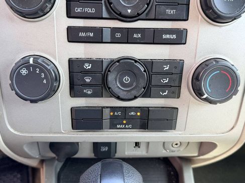 Used 2011 Ford Escape XLT w/ 201A Rapid Spec Order Code AWD/4WD image 18