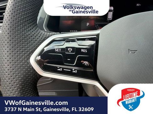Used 2024 Volkswagen Tiguan SE R-Line AWD/4WD image 23
