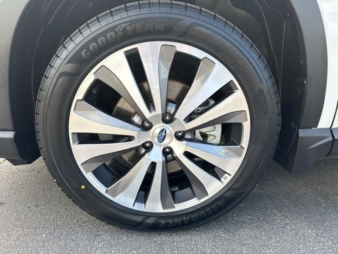 Used 2021 Subaru Ascent Touring w/ Popular Package #2 AWD/4WD image 9