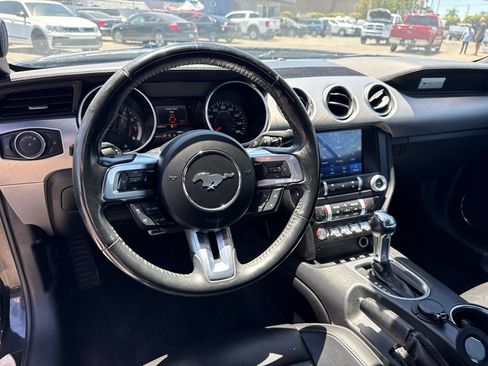 Used 2022 Ford Mustang Premium RWD image 8