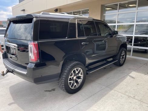 Used 2018 GMC Yukon Denali w/ Denali Ultimate Package AWD/4WD image 3
