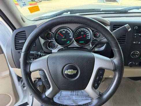 Used 2013 Chevrolet Silverado 1500 2WD Crew Cab Hybrid image 24
