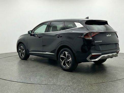Used 2025 Kia Sportage LX FWD image 6