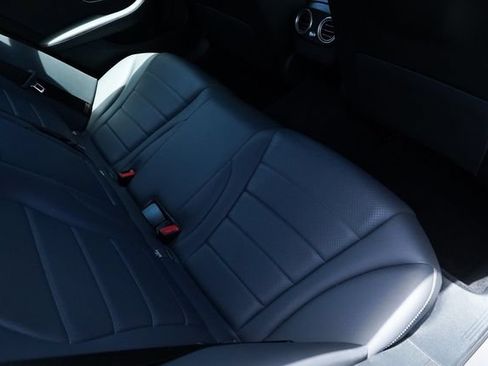 Used 2019 Mercedes-Benz C 300 Sedan image 15