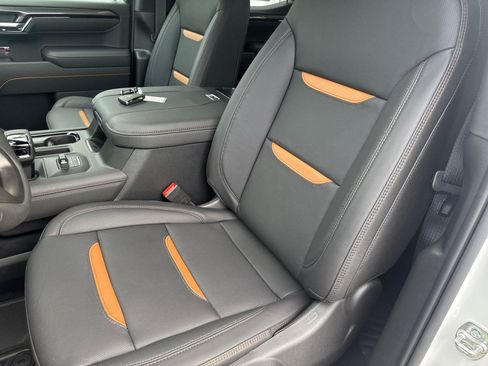 New 2026 GMC Sierra 1500 AT4 w/ AT4 Premium Package AWD/4WD image 11