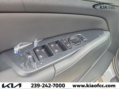 New 2026 Kia Sportage EX FWD image 22