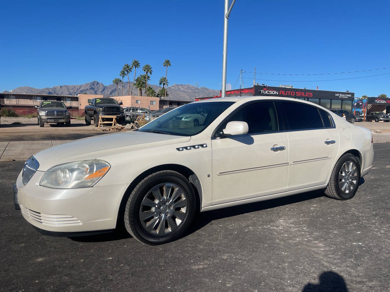 Used 2008 Buick Lucerne CXL w/ Ultra Confidence Package FWD image 3