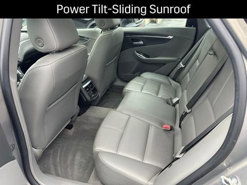 Used 2019 Chevrolet Impala LT image 17