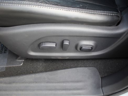 Used 2013 Nissan Pathfinder SL w/ Cargo Pkg AWD/4WD image 22