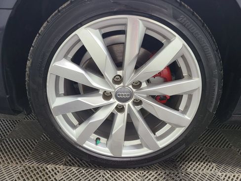 Used 2018 Audi A4 2.0T Ultra Premium w/ Convenience Package FWD image 18