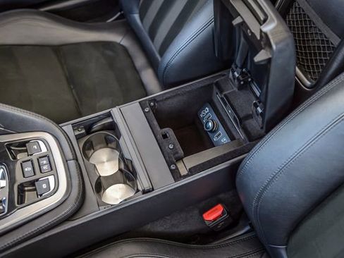 Used 2017 Jaguar F-TYPE Convertible RWD image 39