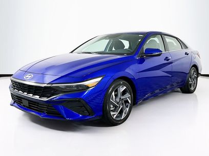 Used 2025 Hyundai Elantra Limited
