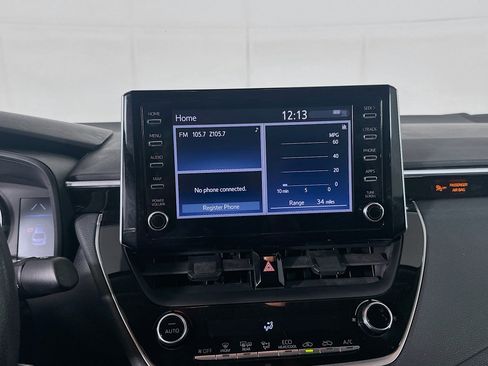 Used 2020 Toyota Corolla LE FWD image 19