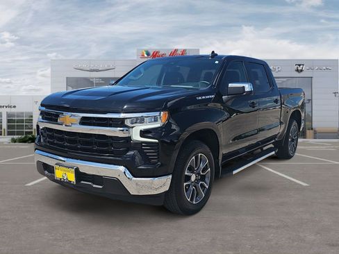 Used 2024 Chevrolet Silverado 1500 LT RWD image 1