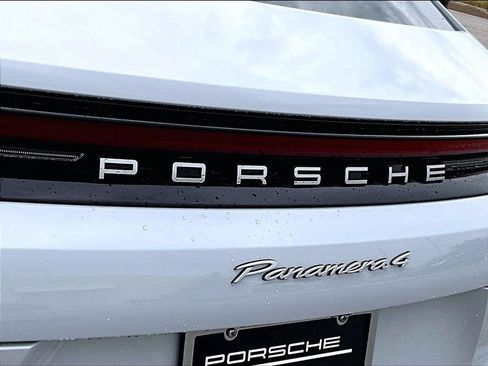 Used 2026 Porsche Panamera 4 E-Hybrid AWD/4WD image 22