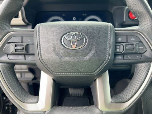 Used 2024 Toyota Tacoma SR5 image 18