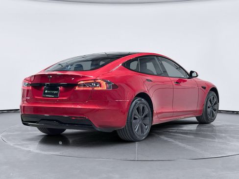 Used 2022 Tesla Model S Standard Range AWD/4WD image 3