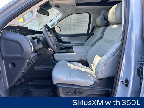 New 2026 Ford Expedition Active RWD image 7