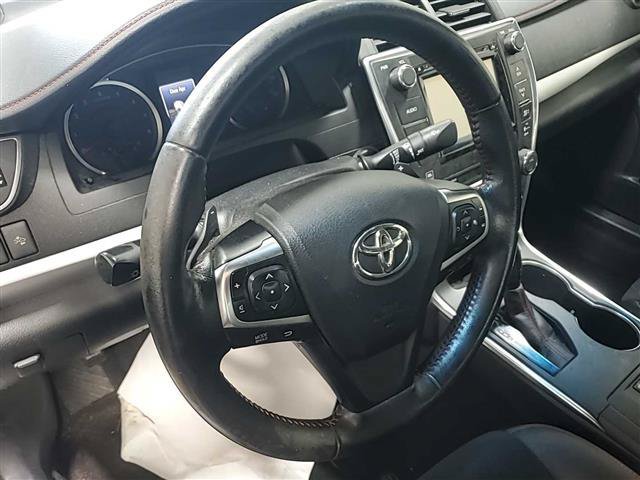 Used 2015 Toyota Camry XSE w/ Advanced Technology Package FWD image 6