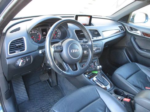 Used 2018 Audi Q3 2.0T Premium Plus w/ Premium Plus Package image 22