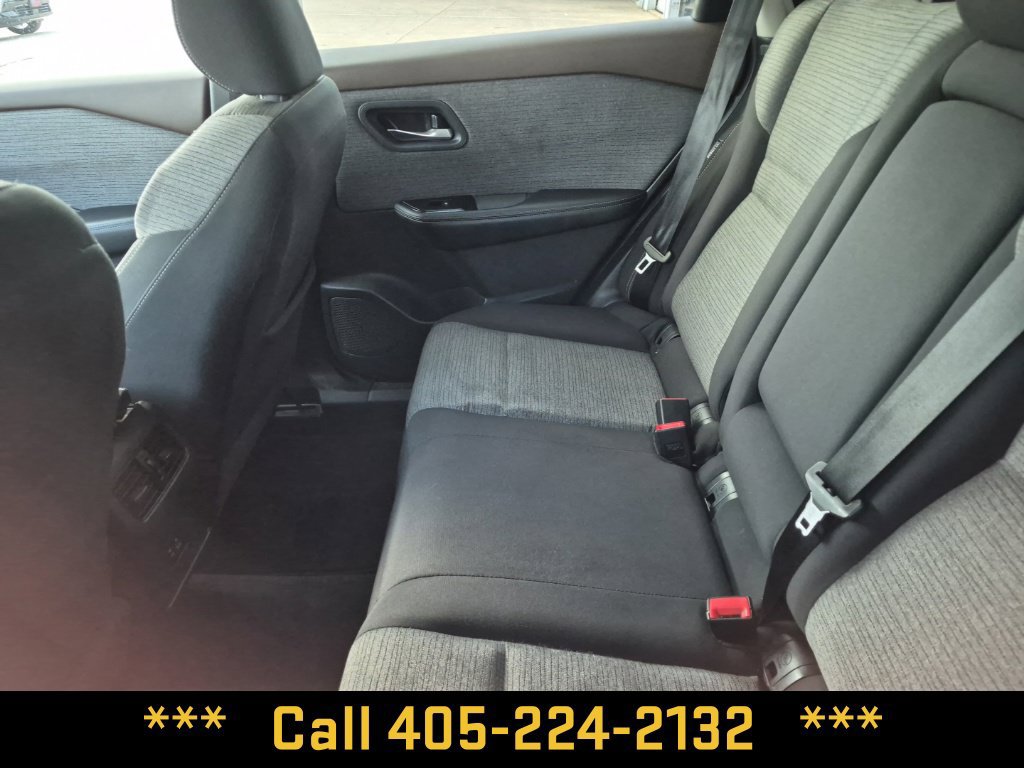 Used 2023 Nissan Rogue SV FWD image 30