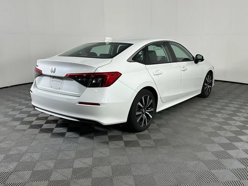 Used 2023 Honda Civic EX image 5