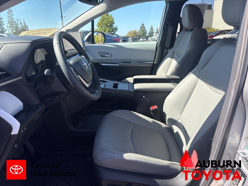 Certified 2025 Toyota Sienna XLE w/ XLE Plus Package FWD image 12