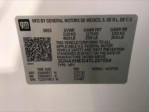 Used 2026 Chevrolet Equinox LT FWD image 33