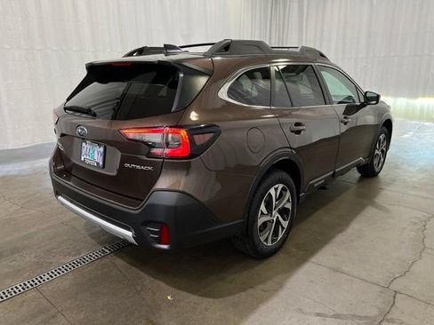 Used 2020 Subaru Outback Limited AWD/4WD image 4