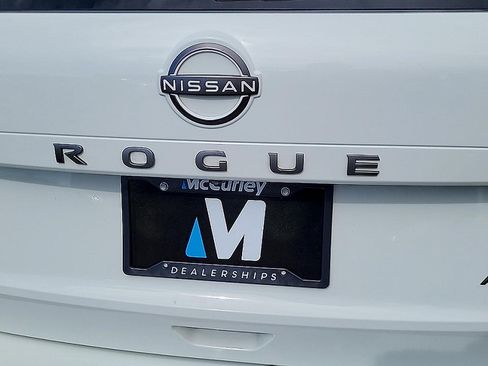 Used 2024 Nissan Rogue S AWD/4WD image 28