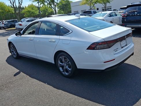 Certified 2024 Honda Accord EX image 4