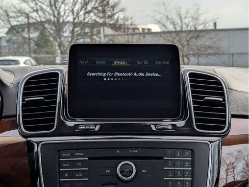 Used 2019 Mercedes-Benz GLS 550 4MATIC image 25