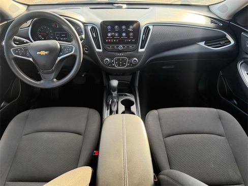 Used 2024 Chevrolet Malibu LT image 26