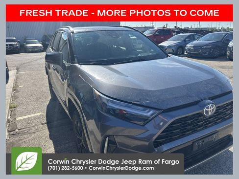 Used 2022 Toyota RAV4 XSE AWD/4WD image 1