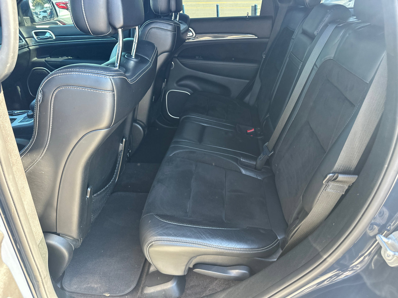Used 2018 Jeep Grand Cherokee SRT w/ Trailer Tow Group IV AWD/4WD image 20