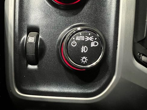 Used 2014 GMC Sierra 1500 SLT w/ SLT Preferred Package image 40