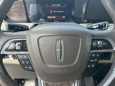 Used 2023 Lincoln Navigator Reserve RWD image 22