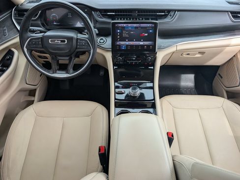 Used 2021 Jeep Grand Cherokee L Limited AWD/4WD image 9