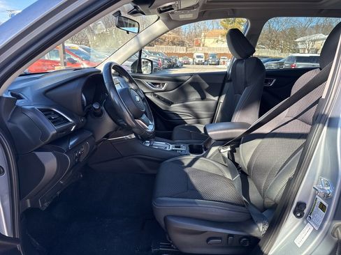 Used 2024 Subaru Forester Premium image 21